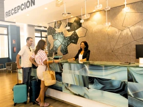Imagen de Recepção 24 horas